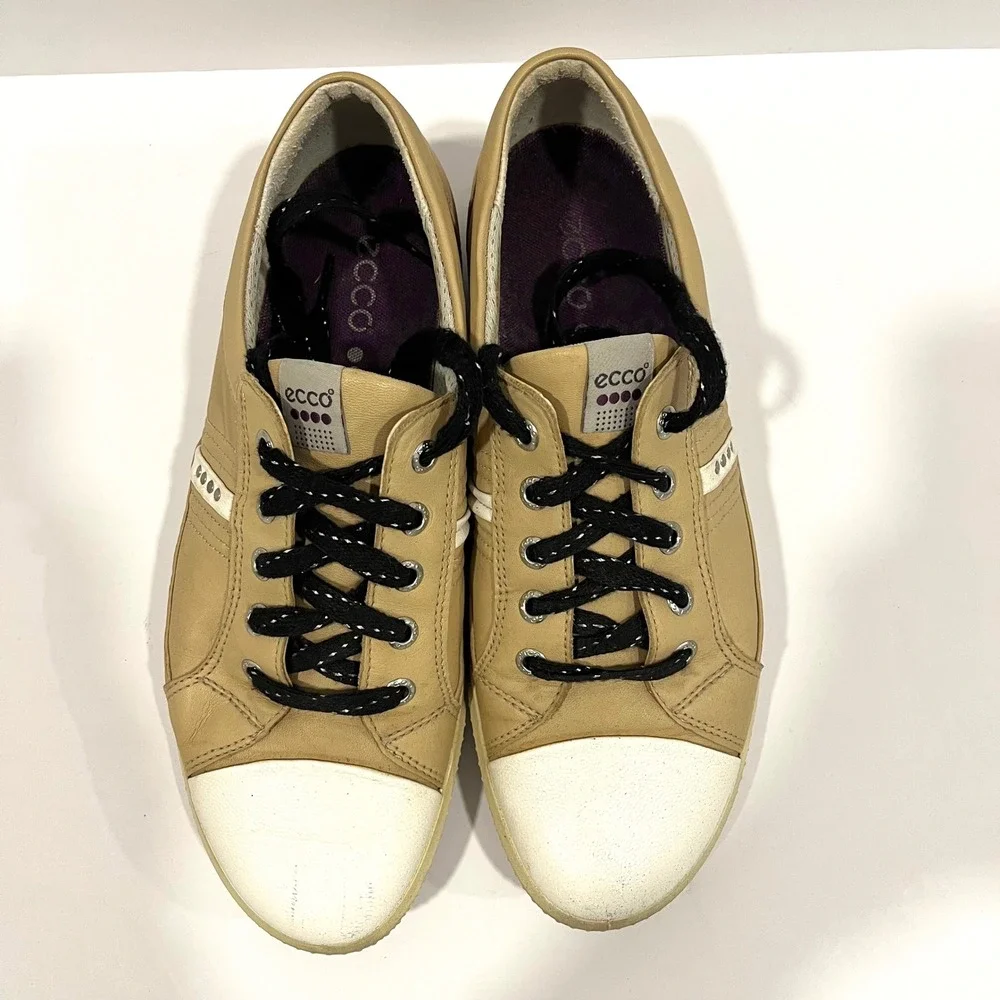 Ecco Women Tan Leather Spikeless Golf Shoes White Toe Cap Lace Up EU 40 US 9-9.5